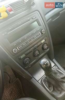 Лифтбек Skoda Octavia 2005 в 