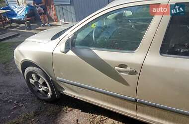 Лифтбек Skoda Octavia 2005 в 