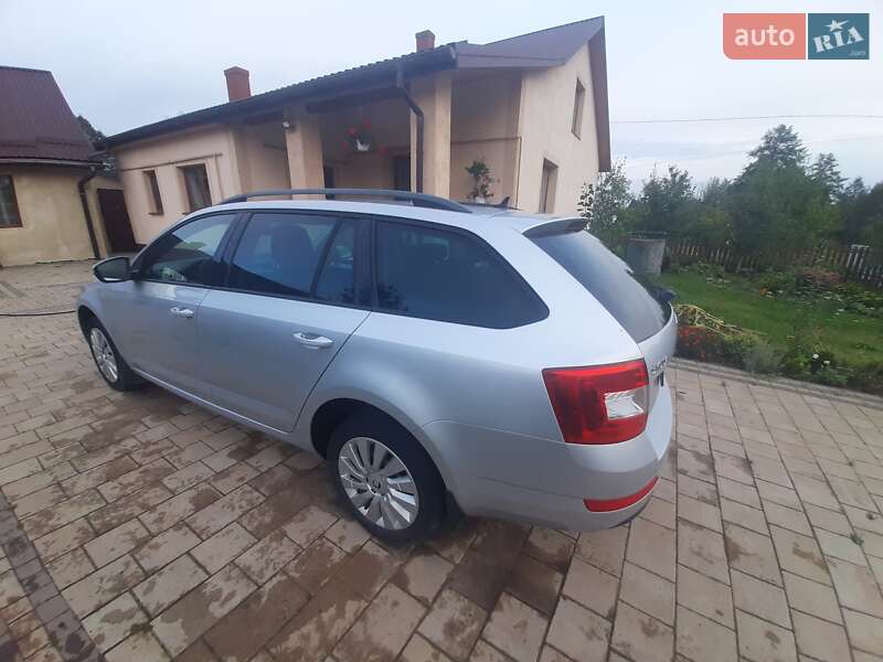 Универсал Skoda Octavia 2015 в Львове фото 5 Универсал Skoda Octavia 2015 в Львове