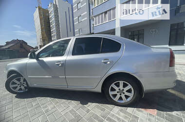 Лифтбек Skoda Octavia 2011 в Черкассах