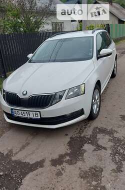 Универсал Skoda Octavia 2018 в Тячеве