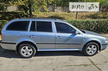 Универсал Skoda Octavia 2002 в Запорожье