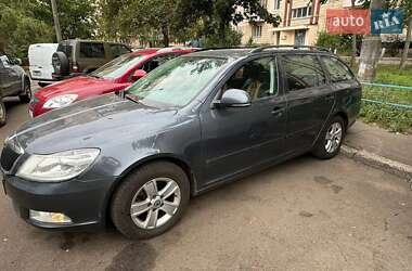 Универсал Skoda Octavia 2010 в 