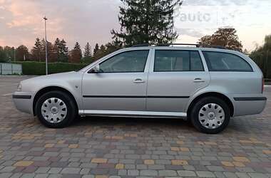 Универсал Skoda Octavia 2009 в Луцке