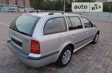 Универсал Skoda Octavia 2009 в Луцке