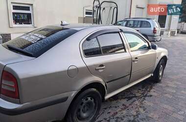 Лифтбек Skoda Octavia 2008 в 