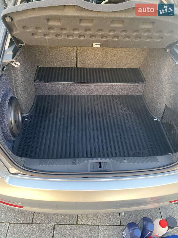 Ліфтбек Skoda Octavia 2010 в Києві фото 12 Ліфтбек Skoda Octavia 2010 в Києві