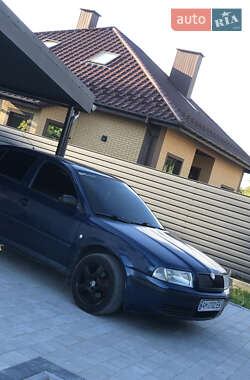 Лифтбек Skoda Octavia 2001 в 