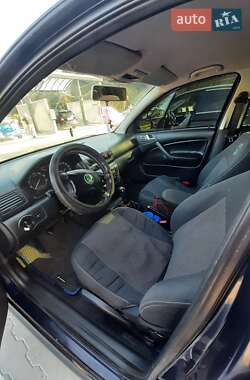 Универсал Skoda Octavia 2001 в 