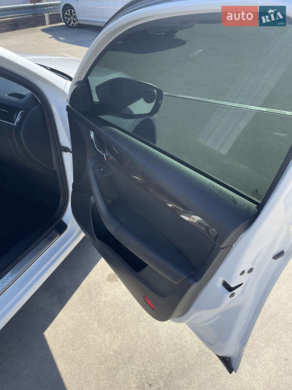 Універсал Skoda Octavia 2014 в Мукачевому