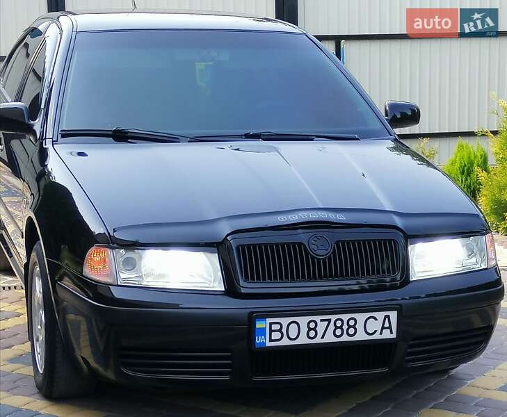 Лифтбек Skoda Octavia 2002 в Тернополе