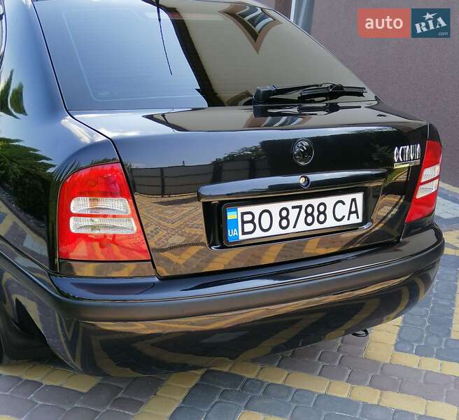 Лифтбек Skoda Octavia 2002 в Тернополе