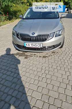 Лифтбек Skoda Octavia 2017 в Львове