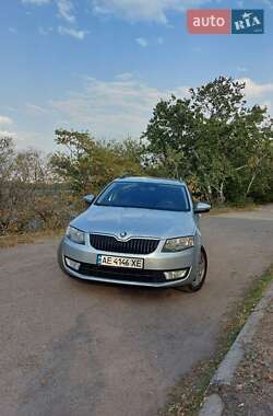 Універсал Skoda Octavia 2013 в Дніпрі