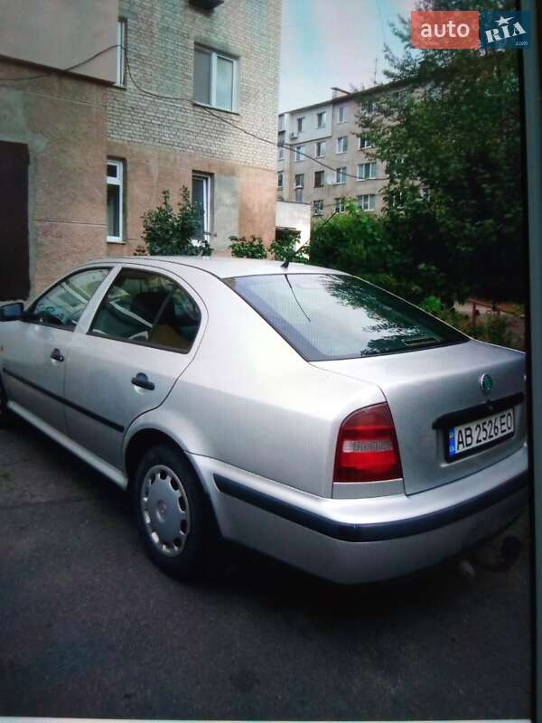 Лифтбек Skoda Octavia 1999 в 