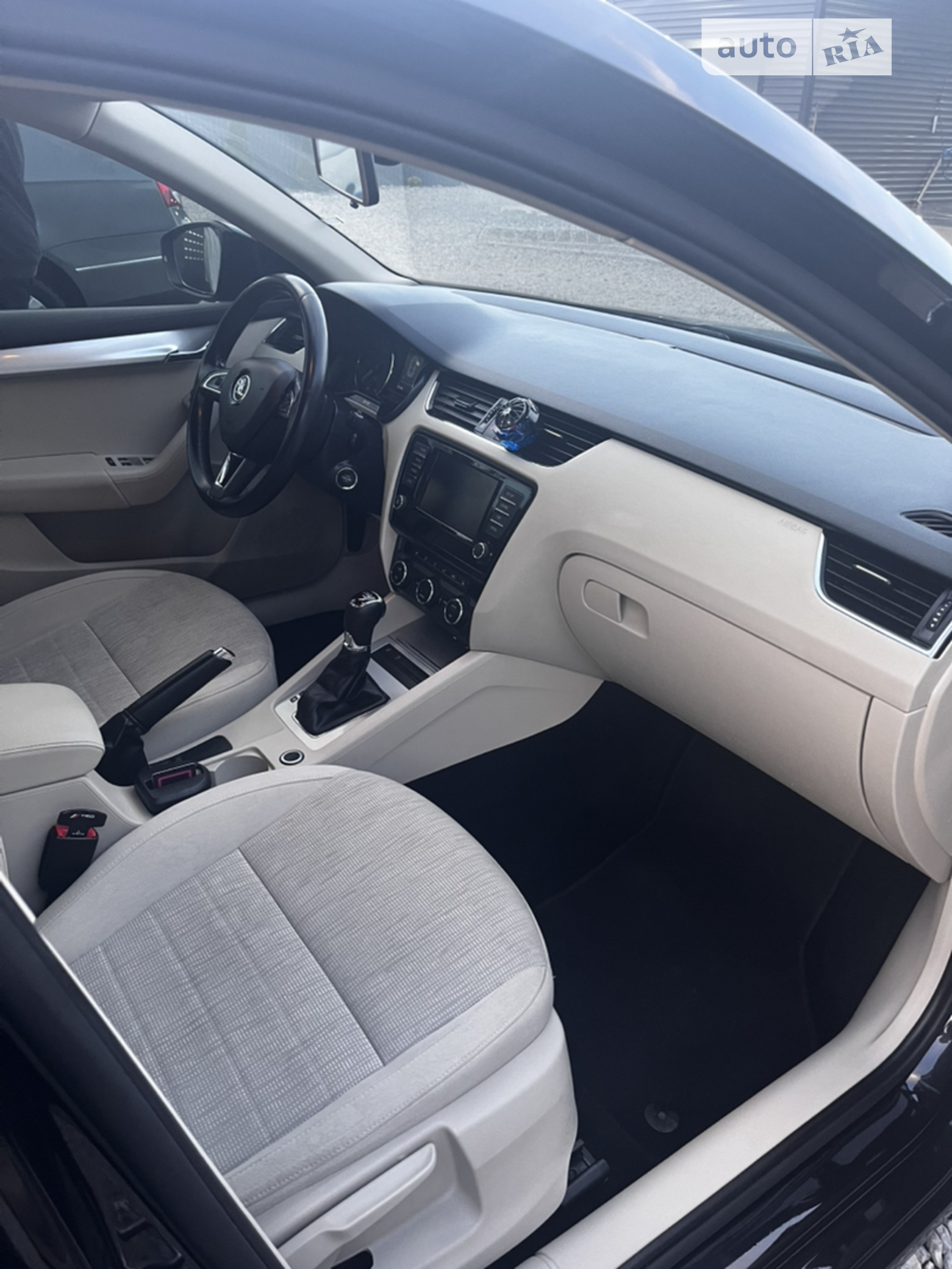 2016 Skoda Octavia - мініатюра 10