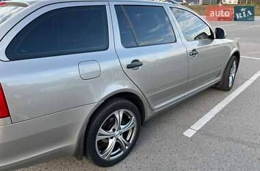 Универсал Skoda Octavia 2009 в 