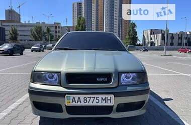 Лифтбек Skoda Octavia 2001 в Киеве