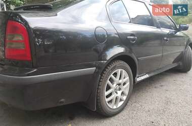 Лифтбек Skoda Octavia 2008 в 