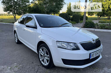 Лифтбек Skoda Octavia 2015 в Кривом Роге