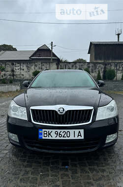 Універсал Skoda Octavia 2010 в Кельменцях