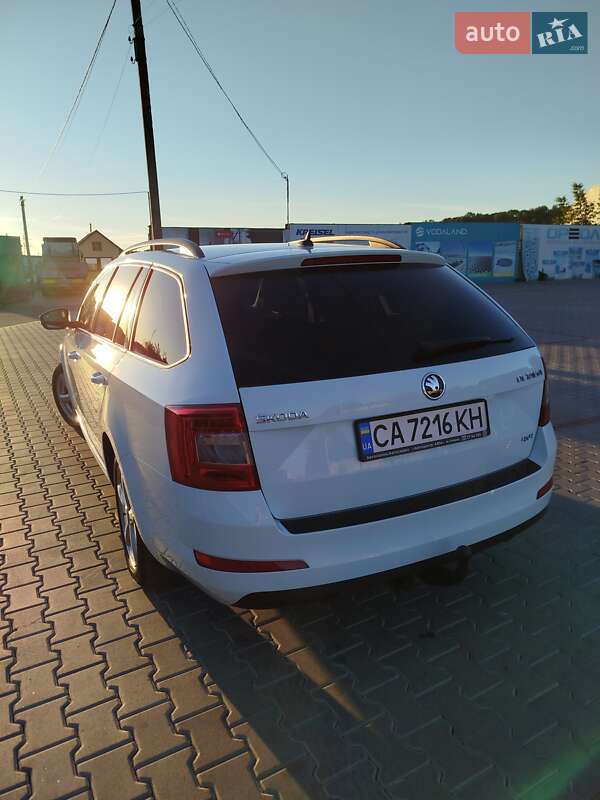 Универсал Skoda Octavia 2016 в Умани