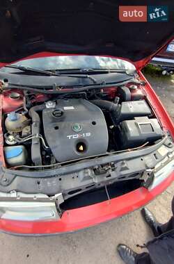 Универсал Skoda Octavia 2001 в 