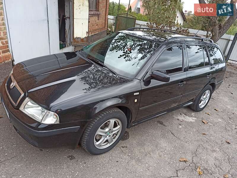 Универсал Skoda Octavia 2003 в Виннице