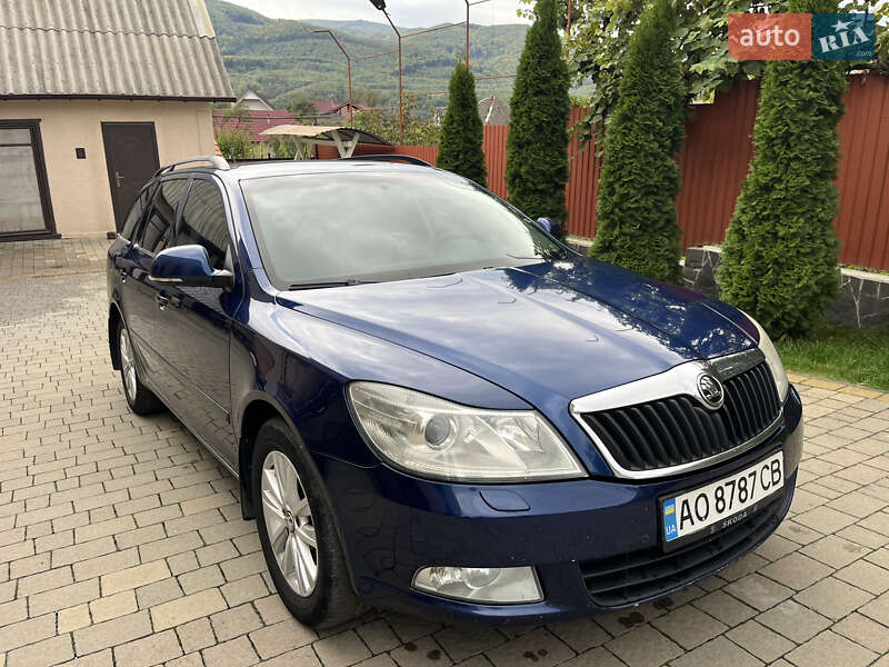 Универсал Skoda Octavia 2010 в 