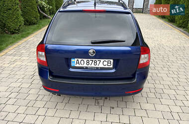 Универсал Skoda Octavia 2010 в 