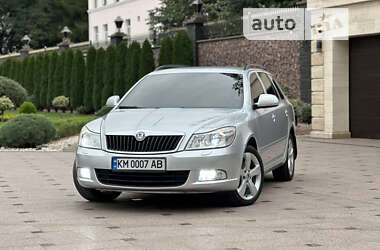 Универсал Skoda Octavia 2012 в Звягеле