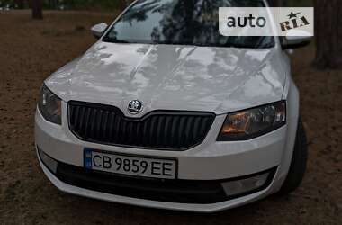 Универсал Skoda Octavia 2015 в Чернигове