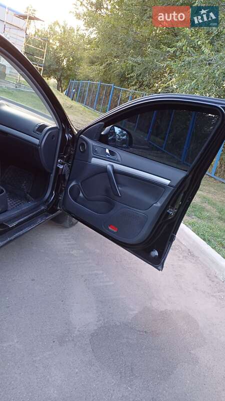 Лифтбек Skoda Octavia 2012 в Братском
