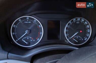 Лифтбек Skoda Octavia 2012 в 