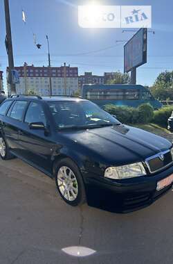 Универсал Skoda Octavia 2003 в Луцке