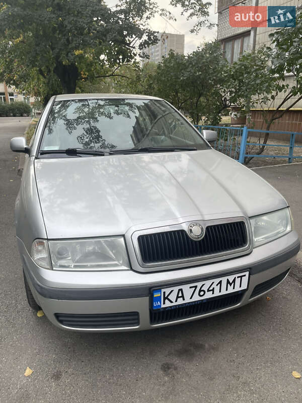 Лифтбек Skoda Octavia 2001 в Киеве