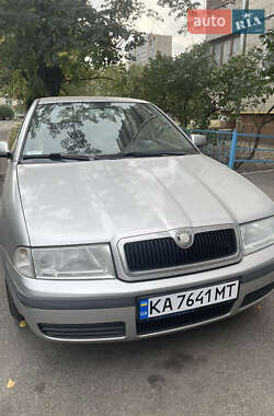 Лифтбек Skoda Octavia 2001 в 