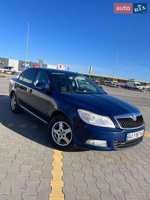 Ліфтбек Skoda Octavia 2012 в Хусті