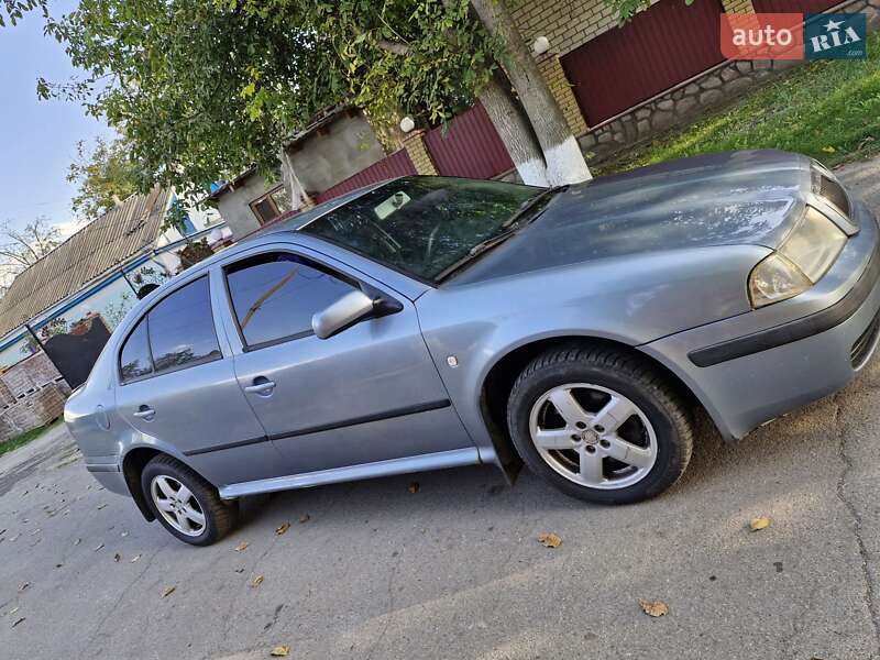 Лифтбек Skoda Octavia 2001 в Первомайске