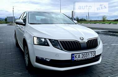 Лифтбек Skoda Octavia 2018 в Ужгороде