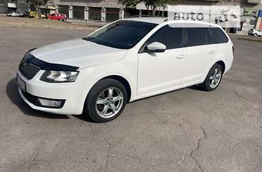 Универсал Skoda Octavia 2015 в Каменском