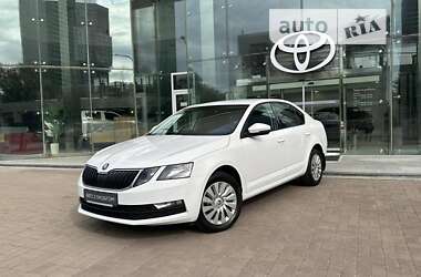 Лифтбек Skoda Octavia 2019 в Киеве