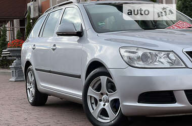 Универсал Skoda Octavia 2011 в Стрые