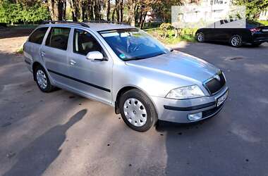 Универсал Skoda Octavia 2008 в Староконстантинове