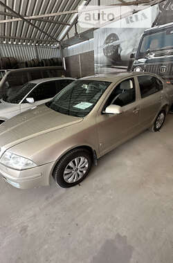 Ліфтбек Skoda Octavia 2005 в Запоріжжі