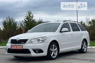 Універсал Skoda Octavia 2012 в Ужгороді