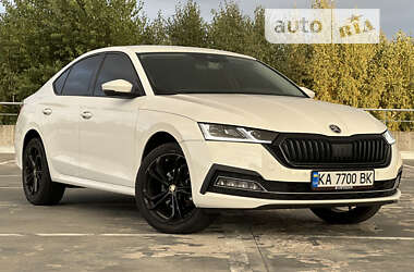 Лифтбек Skoda Octavia 2022 в Киеве