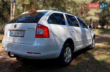 Универсал Skoda Octavia 2012 в Вараше