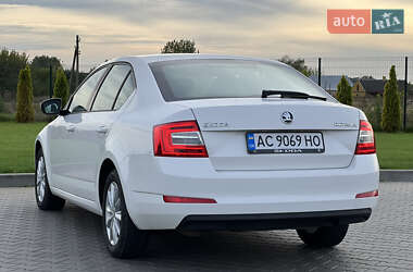 Лифтбек Skoda Octavia 2014 в 