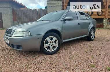 Лифтбек Skoda Octavia 2000 в Самборе